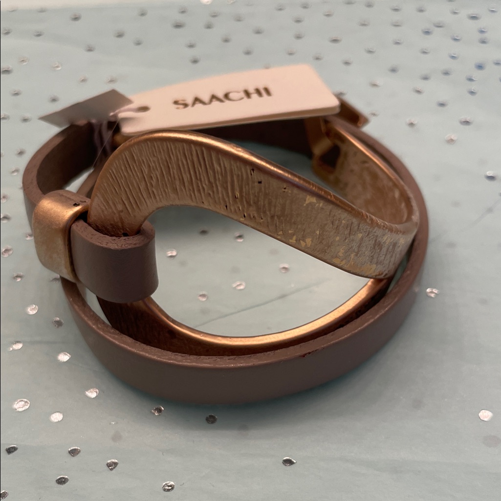 Saachi Double Wrap Leather Bracelet Clay Color With Gold Buckle Design Nwt 26$